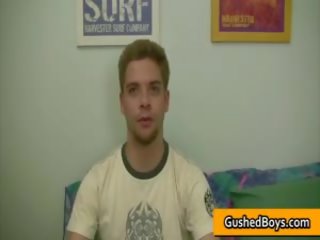 Гей mov на шейн получава негов трудно тийн пенис крик offed и strocked 3 от gushedboys