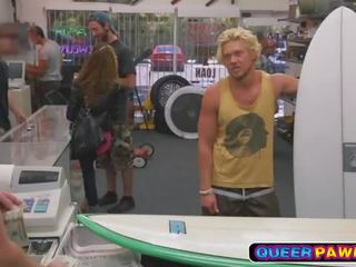 Surf youth dostaje pieprzony zamiast przez dwa mężczyźni